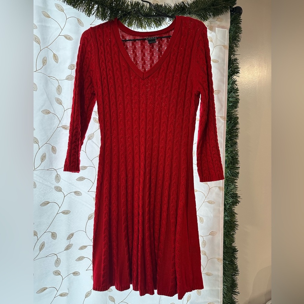 Elegant Red Long Sleeve V-Neck Dress